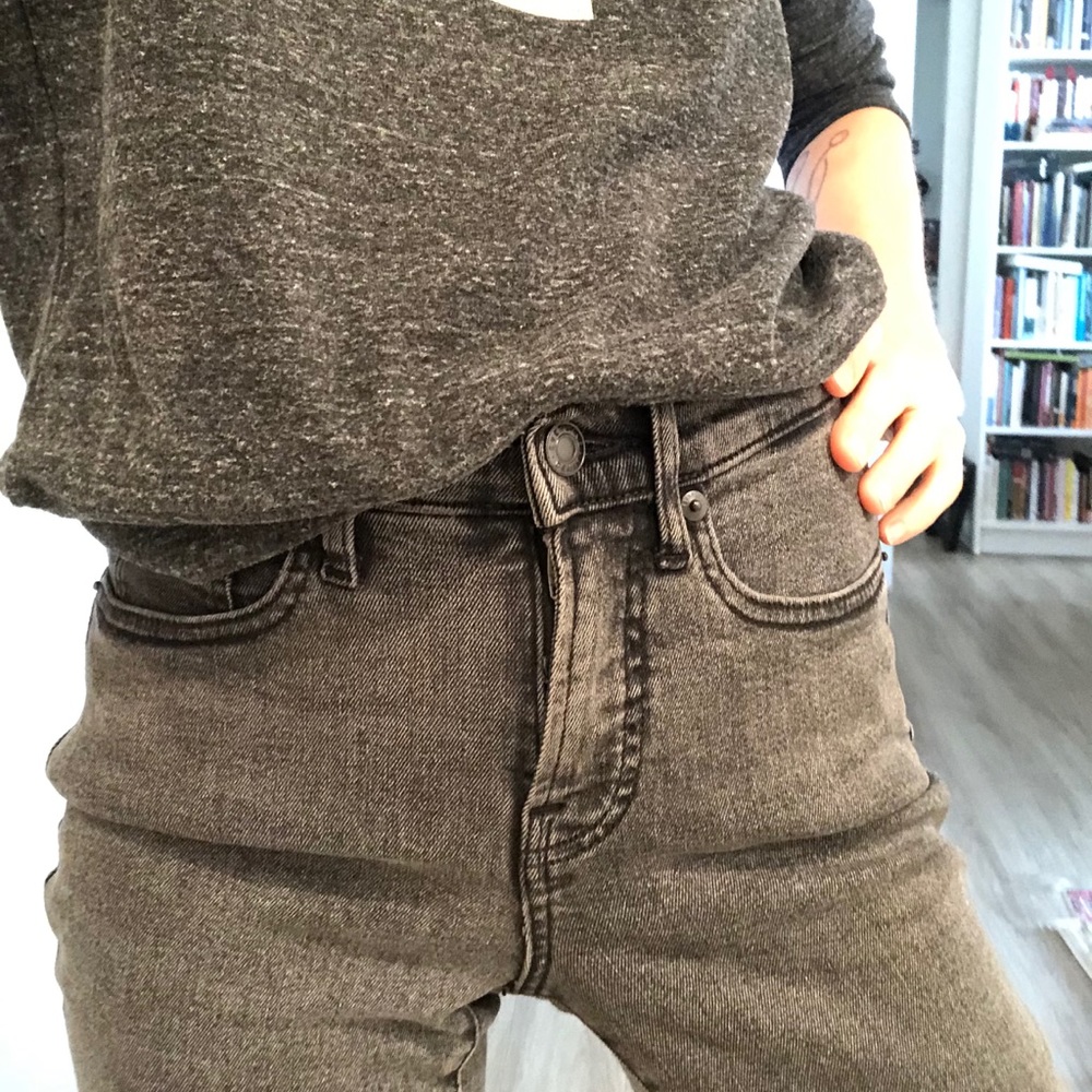 Everlane Size 25 Washed Black stretch jeans